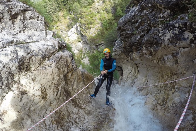 Canyoning Fratarica - Equipment, transport, and group size
