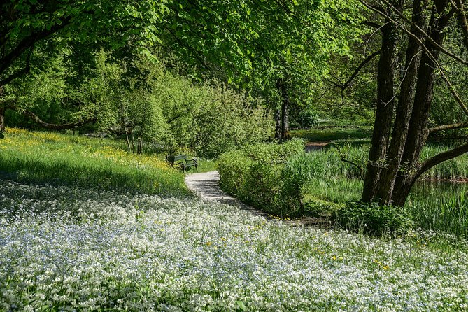 Exploring Ljubljana by Bicycle - Resting in Tivoli Park
