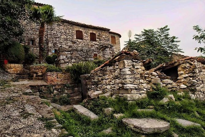 Flavours of Istria Tasting Experience from Koper - Hum, the tiny stone town with a tall claim