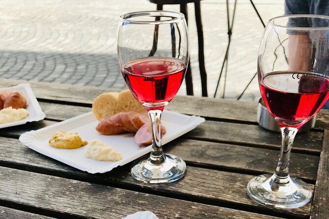 Food and Wine Tasting with a Sommelier - Why the local guide matters
