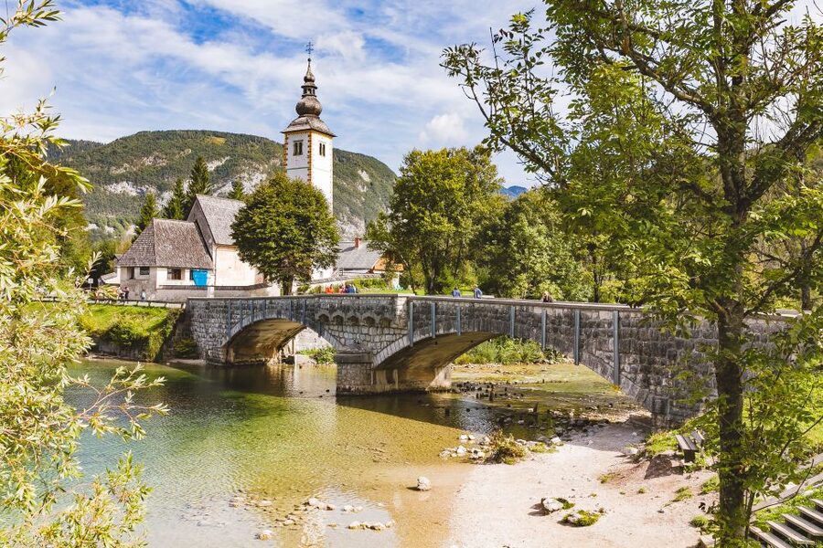 From Ljubljana: Day Trip to Bled and Vintgar Gorge - Lunch in an Alpine setting