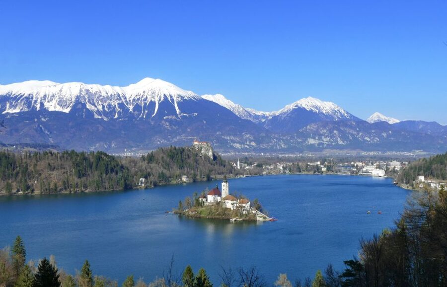 From Ljubljana: Private Bled Lake Day Trip - First views of Lake Bled