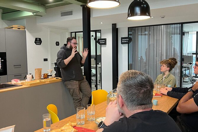 Introduction to the Specialty Coffee world in Ljubljana - Tasting freshly roasted coffee in Ljubljana