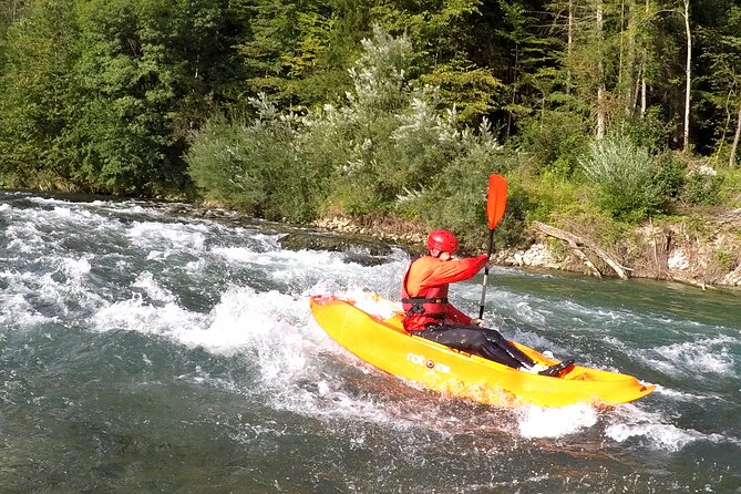 Kayaking in Bled - The optional cliff jump and river break