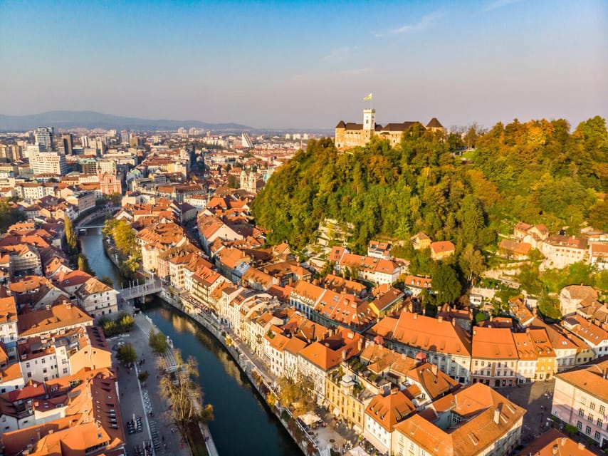 Ljubljana: 2h walking tour with local guide - Ljubljana Cathedral and Central Market