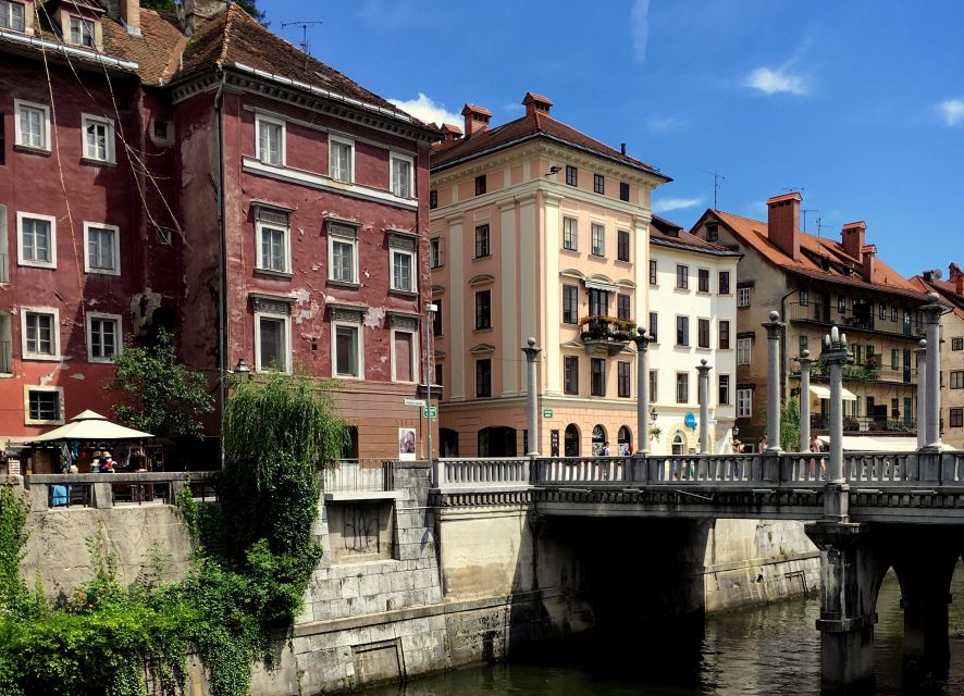 Ljubljana and Ljubljana Castle Sightseeing Tour - Town Hall and the old center