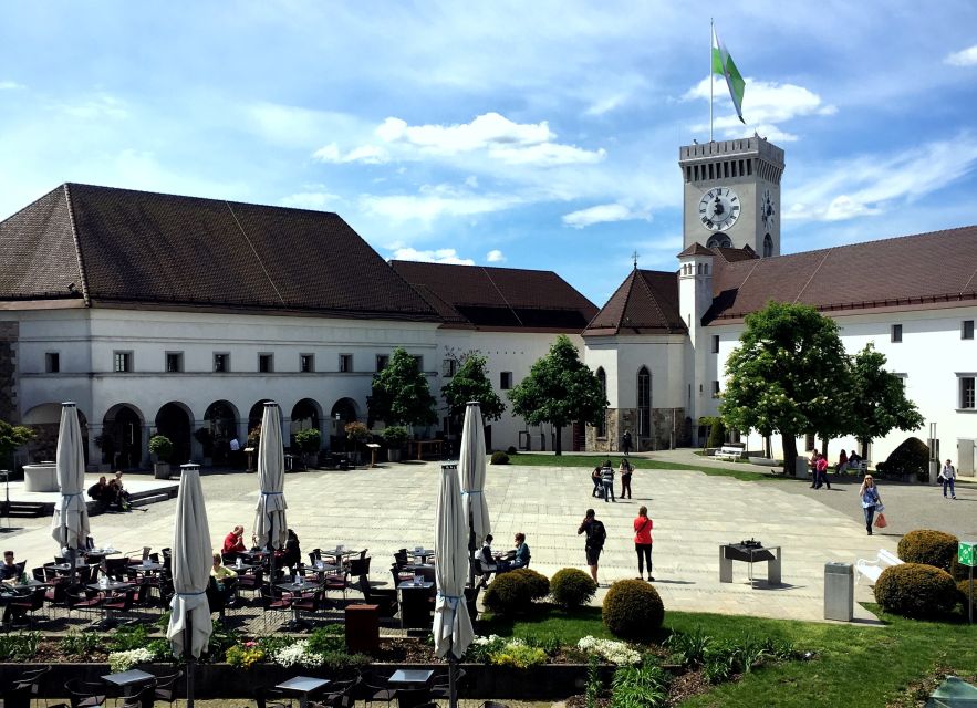 Ljubljana and Ljubljana Castle Sightseeing Tour - The National and University Library in ten focused minutes