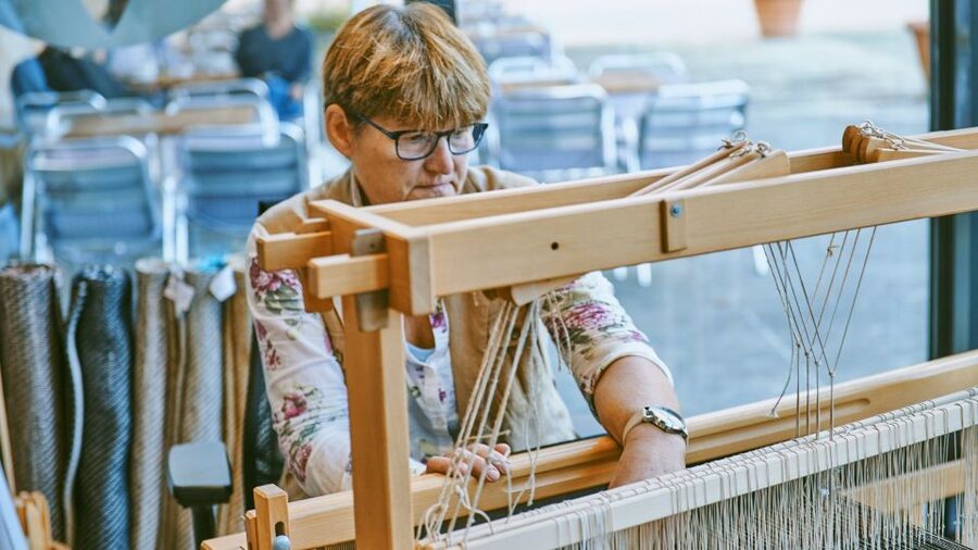 Ljubljana: Interactive Workshop with Experienced Weaver - Why a loom makes Ljubljana feel more personal
