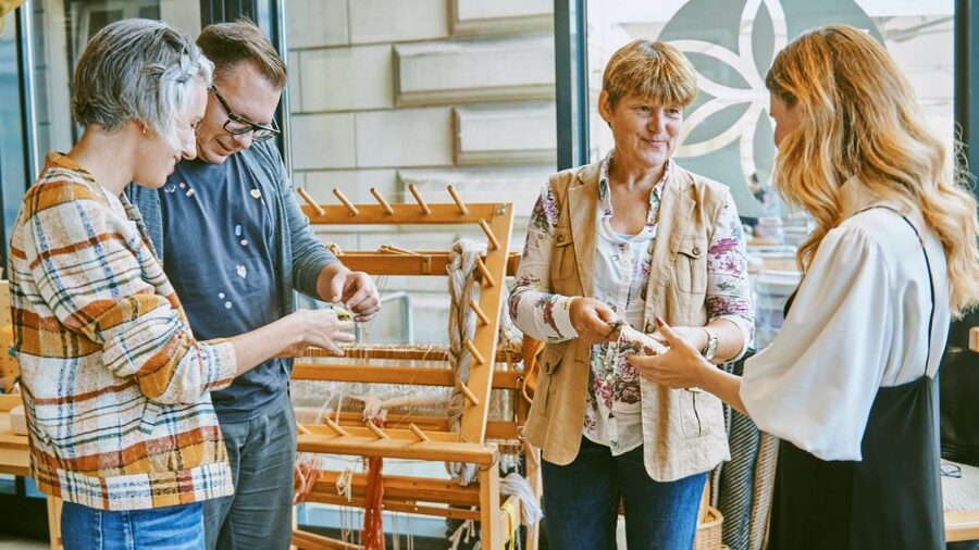 Ljubljana: Interactive Workshop with Experienced Weaver - Finding Tkalski atelje beside the museum