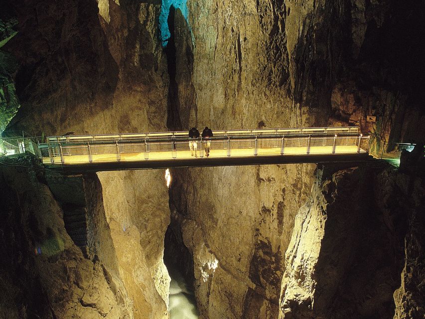 Ljubljana: Karst & Coast Full-Day Trip - Predjama Castle and the story of Erazem