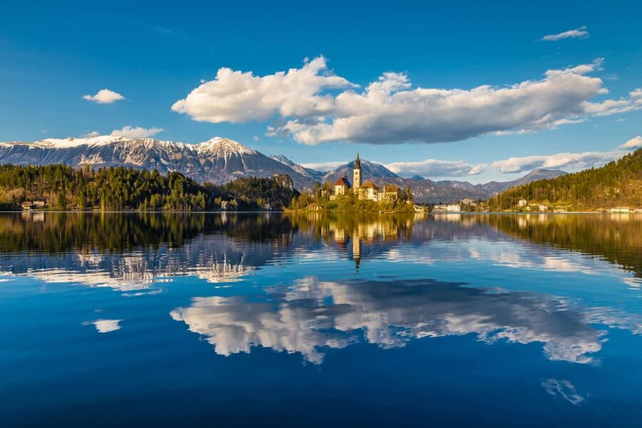 Ljubljana: Lake Bled, Postojna Cave, and Predjama Day Tour - What the minivan and group size mean