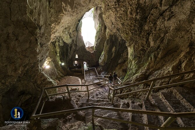 Ljubljana: Postojna cave & Predjama castle small group tour - Why this pairing works so well