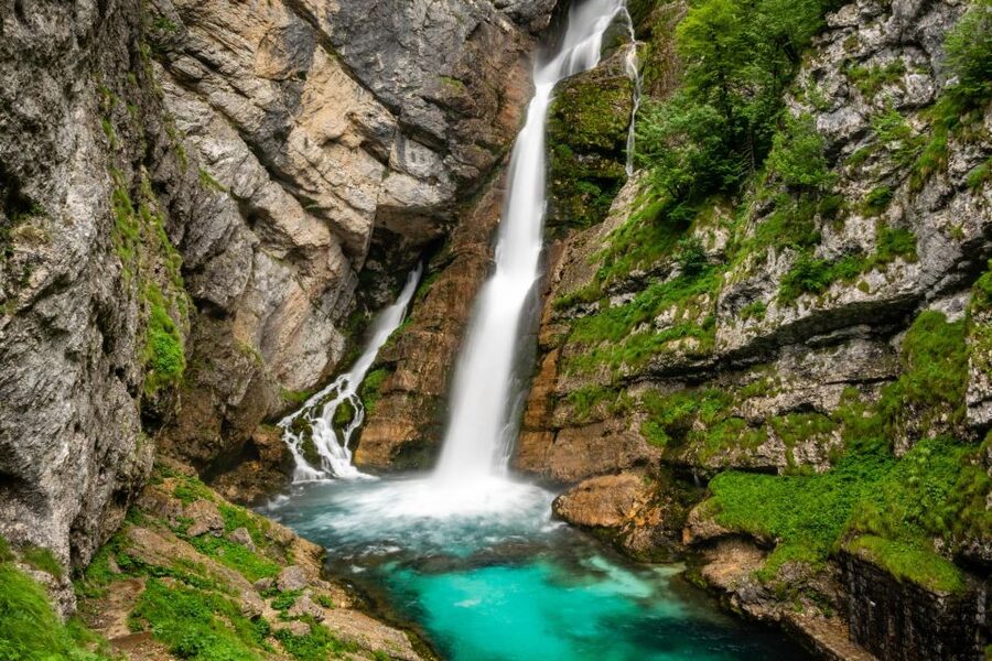 Ljubljana: Savica Waterfall, Lake Bohinj, and Lake Bled Tour - Transport, timing, and what to pack