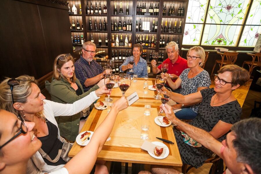 Ljubljana: Slovenian Cuisine Walking Tour with Tastings - The guides make or break the afternoon