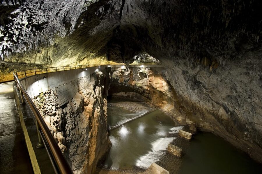 Ljubljana: UNESCO-Listed Škocjan Caves and Piran Day Trip - Piran brings sunlight, seafood, and Adriatic views
