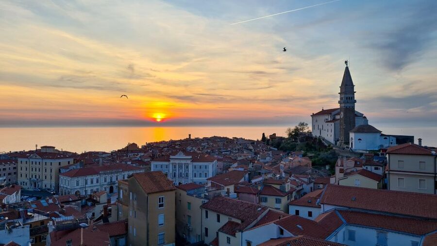 Piran: Bike Rental with Map, Helmet, Water bottle and Lock - Who will enjoy this coastal ride