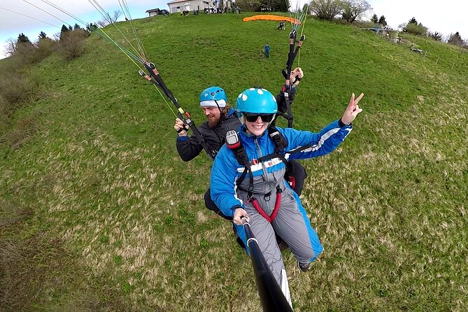 Private Tandem Paragliding in Soča Valley - Who will enjoy this most
