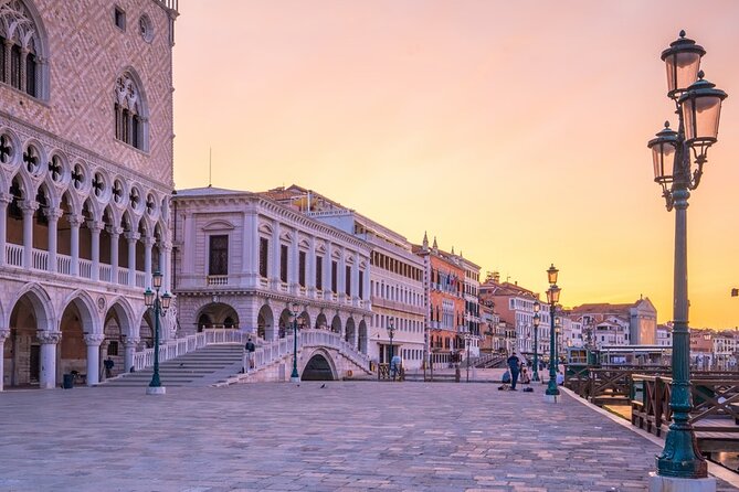 Private tour of Venice from Ljubljana - Rialto Bridge and the pleasure of getting lost