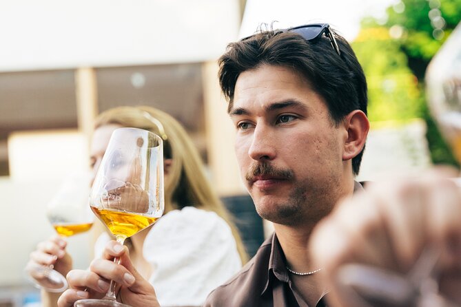 Private Wine Tasting Experience in Ljubljana - Planning the evening around Holidays’ Pub