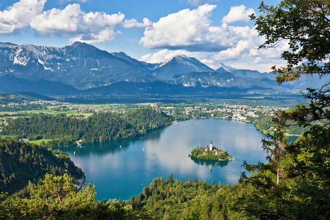 Shore Excursion/Private Tour - Lake Bled and Ljubljana from Koper - Lake Bled, the Alpine stop with the famous cream cake