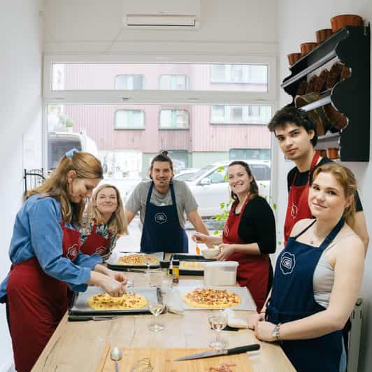 Slovenia: Belokranjska Pogača Cooking Class - Settling around the kitchen table