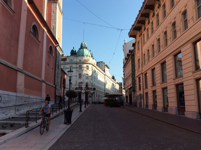Small Group (Max 6): Ljubljana Hidden Gems Tour from Koper - Finding your way around the compact old center