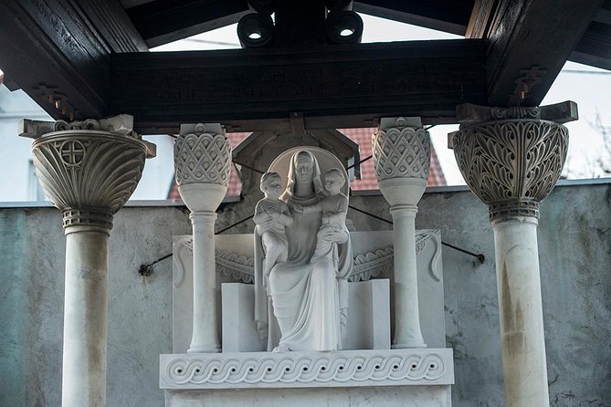 The Deadly Walk - Ljubljana Cemetery Tour - What the Two-Hour Route Is Like