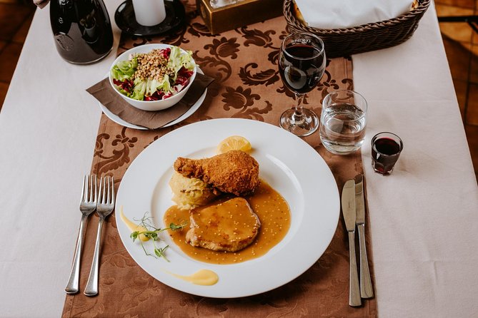 Traditional Slovenian Dinner and Show - Who will enjoy this Ljubljana dinner?
