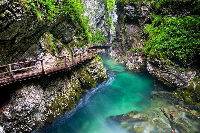 Vintgar gorge Transfer - Leaving from Mamut Slovenia in central Bled