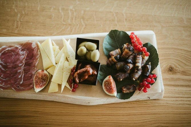 Wine Tasting with Pairing Snacks in Vipava Valley - Homemade food makes the tasting worthwhile